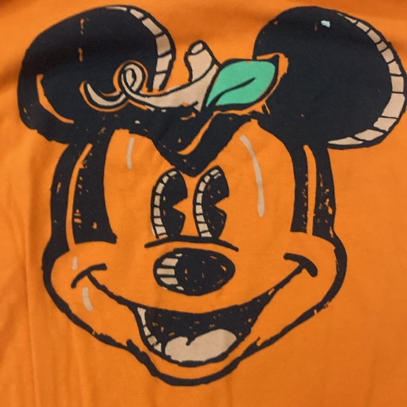 Disney Mickey Mouse Women’s Medium Halloween T-Shirt.  Used. - Picture 3 of 4